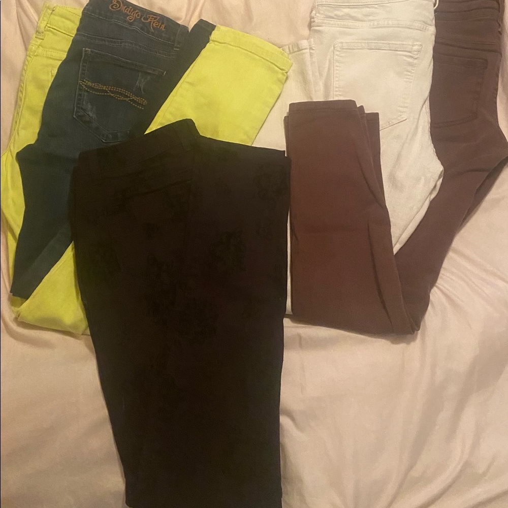 Woman’s Jean bundle - Picture 5 of 5